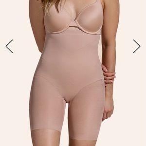 UNWORN Honeylove Sculptware